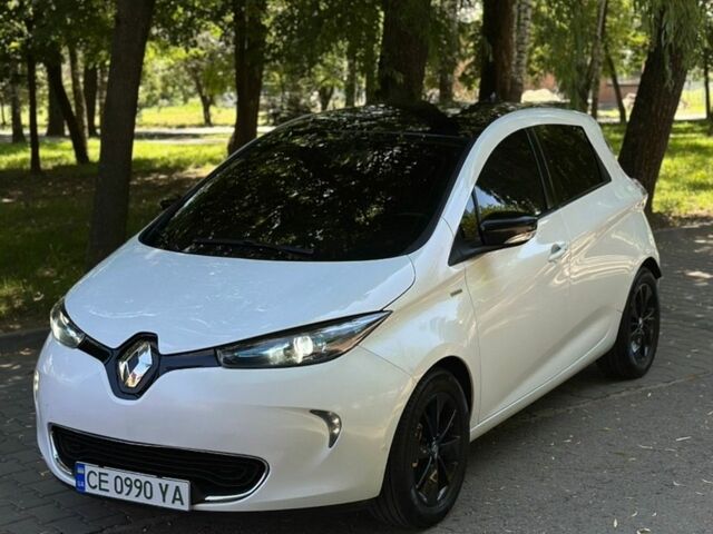 Белый Рено Зое, объемом двигателя 0 л и пробегом 268 тыс. км за 10000 $, фото 1 на Automoto.ua