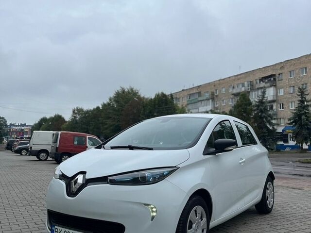 Білий Рено Зое, об'ємом двигуна 0 л та пробігом 157 тис. км за 8650 $, фото 1 на Automoto.ua