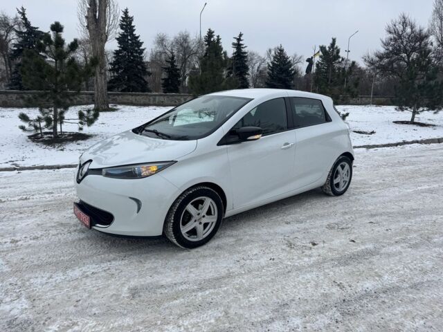 Білий Рено Зое, об'ємом двигуна 0 л та пробігом 76 тис. км за 10500 $, фото 1 на Automoto.ua