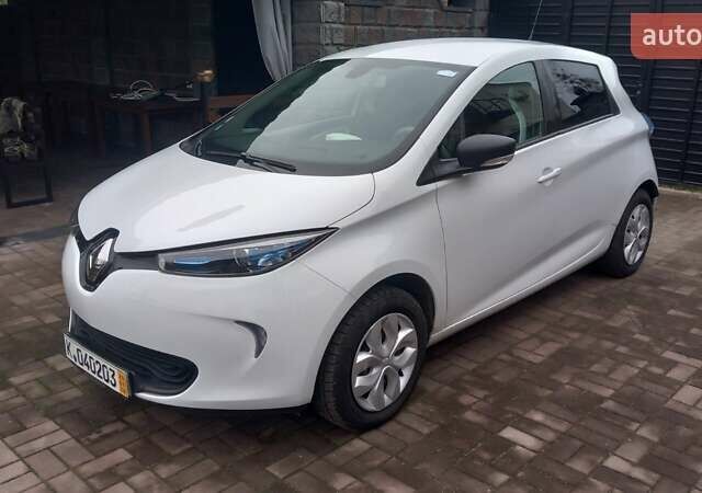 Білий Рено Зое, об'ємом двигуна 0 л та пробігом 113 тис. км за 9600 $, фото 1 на Automoto.ua
