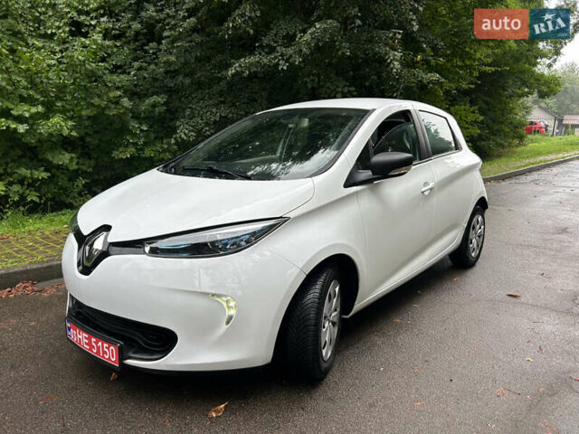 Білий Рено Зое, об'ємом двигуна 0 л та пробігом 96 тис. км за 8600 $, фото 1 на Automoto.ua