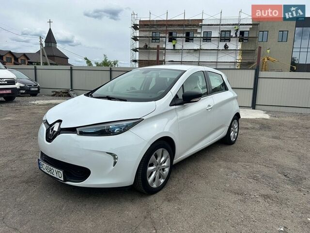 Белый Рено Зое, объемом двигателя 0 л и пробегом 86 тыс. км за 8600 $, фото 1 на Automoto.ua