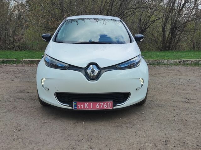 Білий Рено Зое, об'ємом двигуна 0 л та пробігом 80 тис. км за 9600 $, фото 1 на Automoto.ua