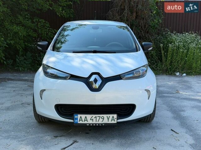 Білий Рено Зое, об'ємом двигуна 0 л та пробігом 194 тис. км за 10200 $, фото 1 на Automoto.ua
