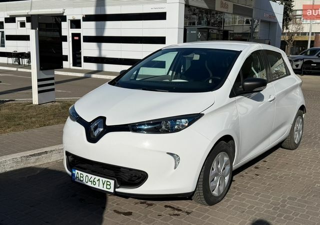 Білий Рено Зое, об'ємом двигуна 0 л та пробігом 67 тис. км за 9200 $, фото 1 на Automoto.ua