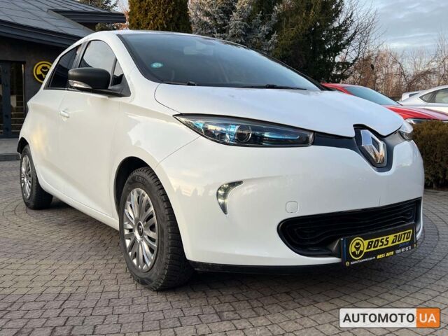 Белый Рено Зое, объемом двигателя 41 л и пробегом 95 тыс. км за 8999 $, фото 1 на Automoto.ua
