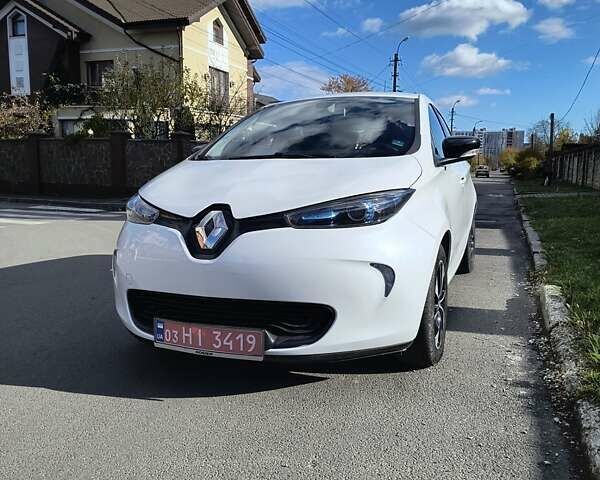 Білий Рено Зое, об'ємом двигуна 0 л та пробігом 42 тис. км за 9500 $, фото 1 на Automoto.ua