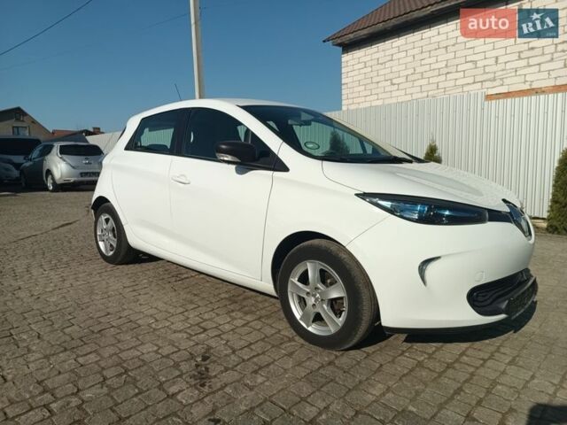 Білий Рено Зое, об'ємом двигуна 0 л та пробігом 119 тис. км за 8700 $, фото 1 на Automoto.ua