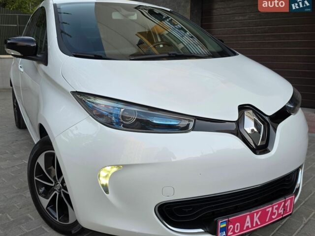 Білий Рено Зое, об'ємом двигуна 0 л та пробігом 104 тис. км за 9799 $, фото 1 на Automoto.ua