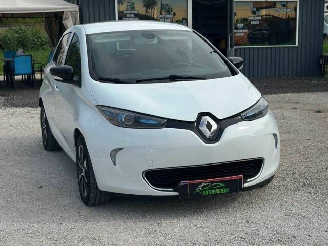 Білий Рено Зое, об'ємом двигуна 0 л та пробігом 215 тис. км за 8999 $, фото 1 на Automoto.ua