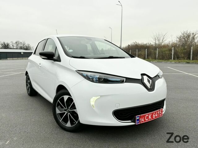 Белый Рено Зое, объемом двигателя 0 л и пробегом 37 тыс. км за 9600 $, фото 1 на Automoto.ua
