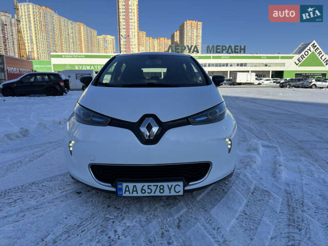 Білий Рено Зое, об'ємом двигуна 0 л та пробігом 88 тис. км за 8700 $, фото 1 на Automoto.ua