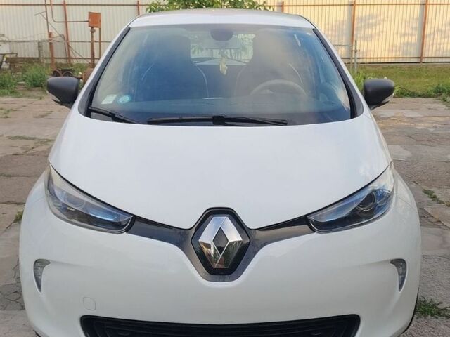Білий Рено Зое, об'ємом двигуна 0 л та пробігом 89 тис. км за 9400 $, фото 1 на Automoto.ua