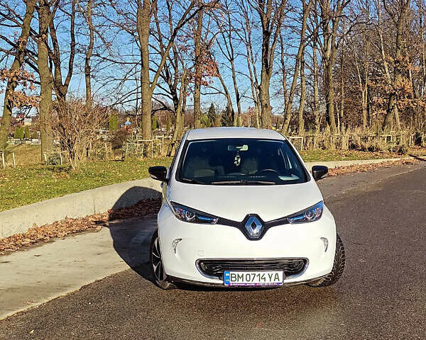 Белый Рено Зое, объемом двигателя 0 л и пробегом 54 тыс. км за 11000 $, фото 1 на Automoto.ua