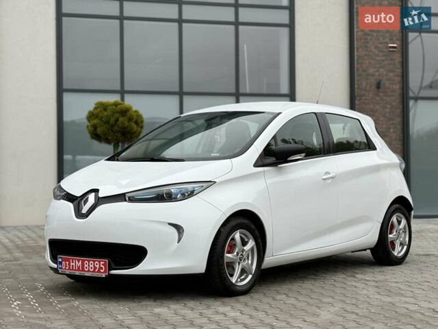 Белый Рено Зое, объемом двигателя 0 л и пробегом 117 тыс. км за 9700 $, фото 1 на Automoto.ua
