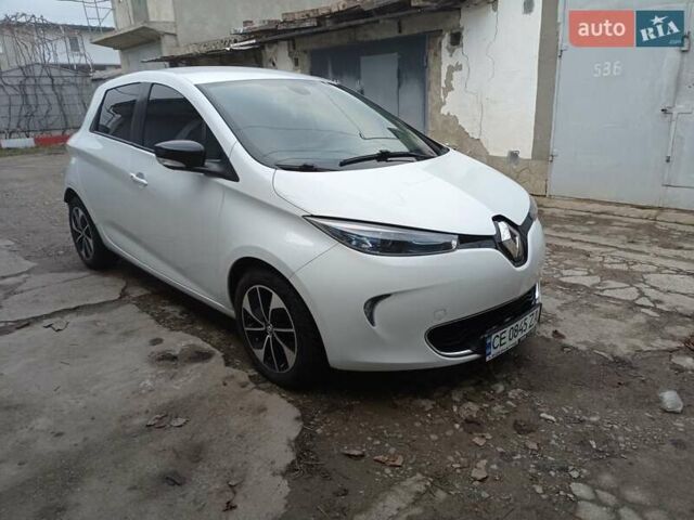 Белый Рено Зое, объемом двигателя 0 л и пробегом 145 тыс. км за 9100 $, фото 1 на Automoto.ua