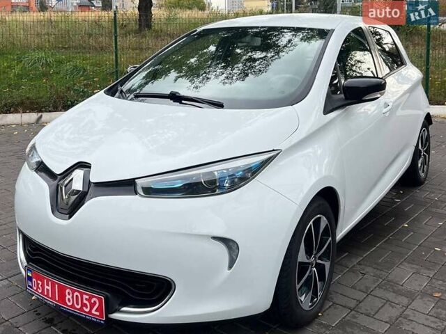 Белый Рено Зое, объемом двигателя 0 л и пробегом 109 тыс. км за 9499 $, фото 1 на Automoto.ua