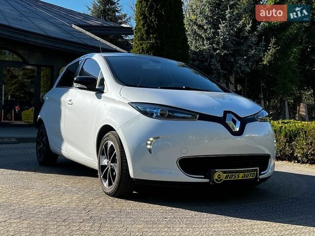 Белый Рено Зое, объемом двигателя 0 л и пробегом 85 тыс. км за 11200 $, фото 1 на Automoto.ua
