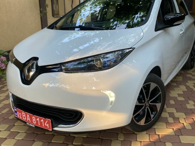 Білий Рено Зое, об'ємом двигуна 0 л та пробігом 215 тис. км за 9000 $, фото 1 на Automoto.ua