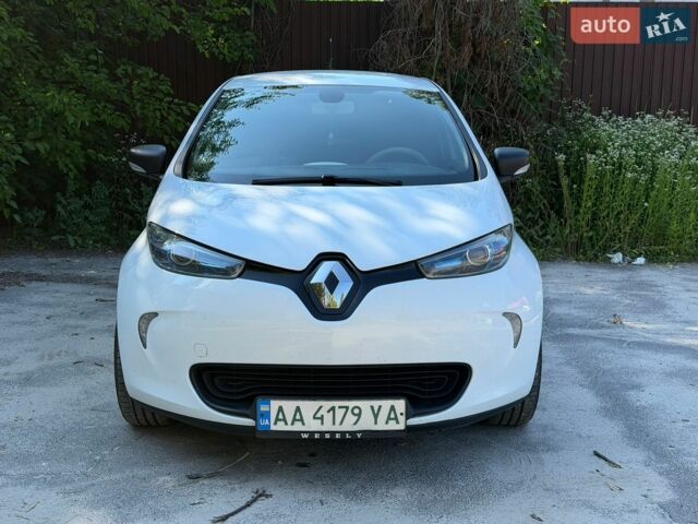 Білий Рено Зое, об'ємом двигуна 0 л та пробігом 194 тис. км за 10000 $, фото 1 на Automoto.ua
