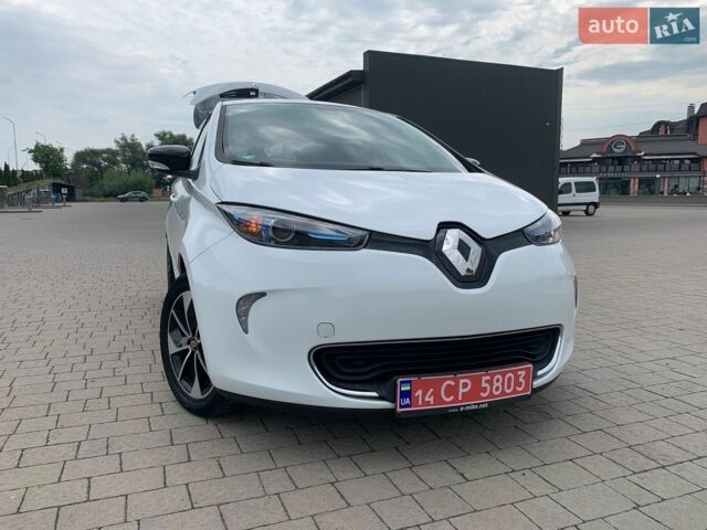 Белый Рено Зое, объемом двигателя 0 л и пробегом 44 тыс. км за 11350 $, фото 1 на Automoto.ua
