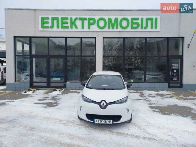 Білий Рено Зое, об'ємом двигуна 0 л та пробігом 94 тис. км за 10300 $, фото 1 на Automoto.ua