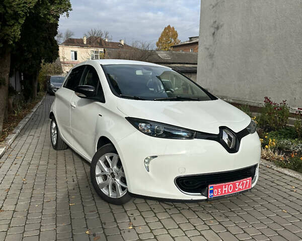 Білий Рено Зое, об'ємом двигуна 0 л та пробігом 102 тис. км за 9500 $, фото 1 на Automoto.ua