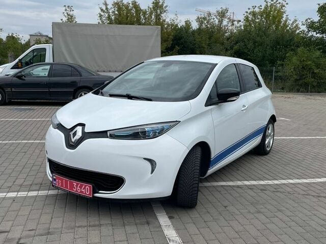 Белый Рено Зое, объемом двигателя 0 л и пробегом 124 тыс. км за 10100 $, фото 1 на Automoto.ua