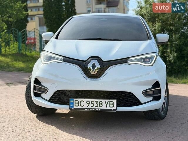 Белый Рено Зое, объемом двигателя 0 л и пробегом 95 тыс. км за 11500 $, фото 1 на Automoto.ua