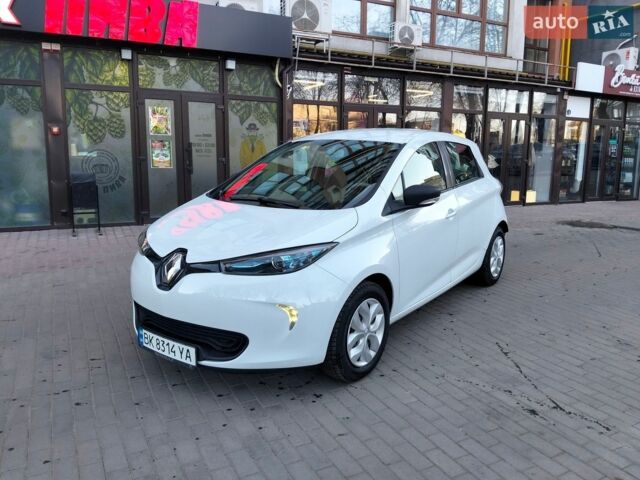 Білий Рено Зое, об'ємом двигуна 0 л та пробігом 65 тис. км за 11500 $, фото 1 на Automoto.ua