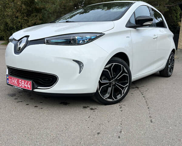 Рено Зое 2019 в Луцке на Automoto.ua Белый Рено Зое, объемом двигателя 0 л и пробегом 70 тыс. км за 11400 $, фото 1 на Automoto.ua