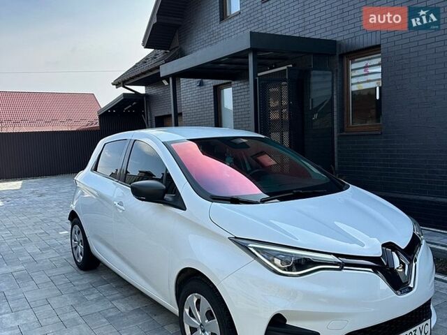 Білий Рено Зое, об'ємом двигуна 0 л та пробігом 42 тис. км за 11800 $, фото 1 на Automoto.ua