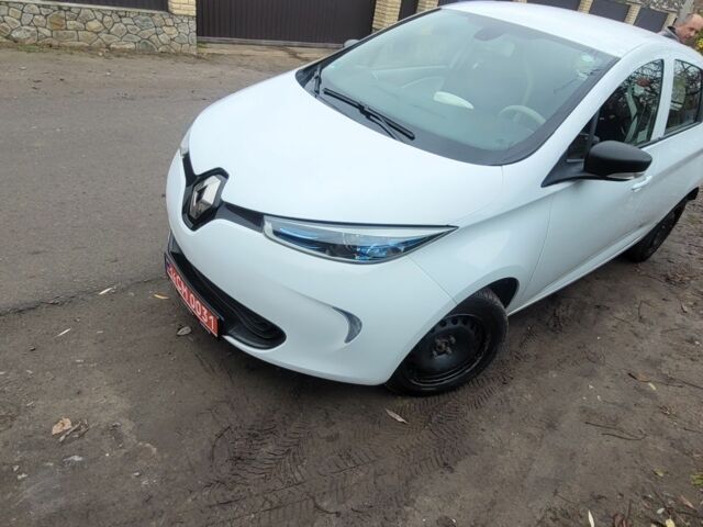 Білий Рено Зое, об'ємом двигуна 0 л та пробігом 73 тис. км за 8700 $, фото 1 на Automoto.ua