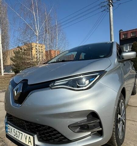 Белый Рено Зое, объемом двигателя 0 л и пробегом 62 тыс. км за 12500 $, фото 1 на Automoto.ua