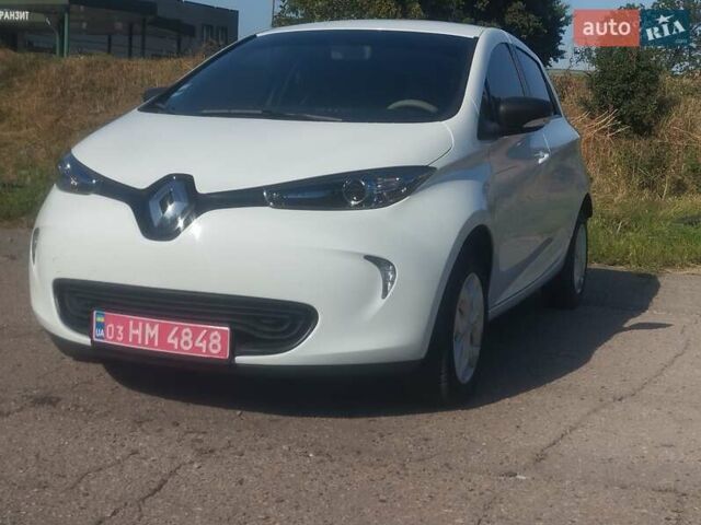 Белый Рено Зое, объемом двигателя 0 л и пробегом 27 тыс. км за 9800 $, фото 1 на Automoto.ua