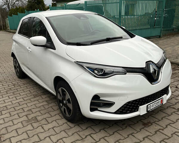 Белый Рено Зое, объемом двигателя 0 л и пробегом 64 тыс. км за 11450 $, фото 1 на Automoto.ua
