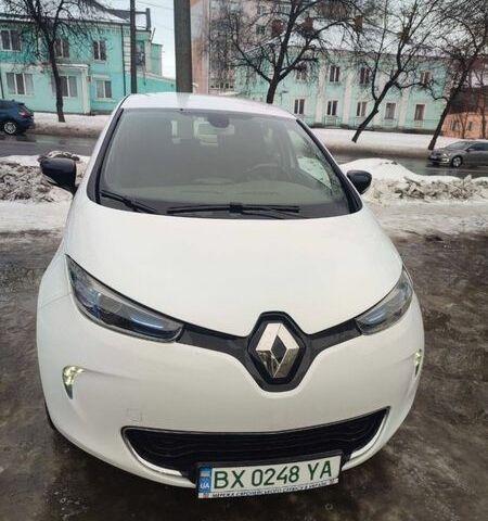 Білий Рено Зое, об'ємом двигуна 0 л та пробігом 152 тис. км за 9100 $, фото 1 на Automoto.ua