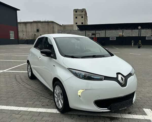 Білий Рено Зое, об'ємом двигуна 0 л та пробігом 103 тис. км за 9400 $, фото 1 на Automoto.ua