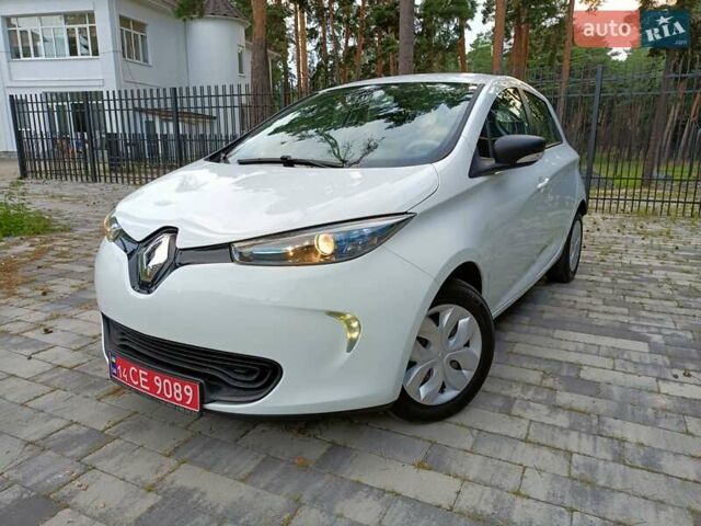 Белый Рено Зое, объемом двигателя 0 л и пробегом 19 тыс. км за 9950 $, фото 1 на Automoto.ua