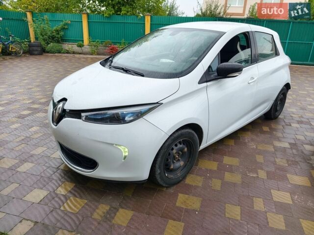 Белый Рено Зое, объемом двигателя 0 л и пробегом 100 тыс. км за 9999 $, фото 1 на Automoto.ua