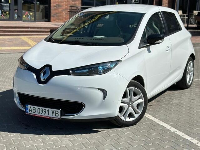 Білий Рено Зое, об'ємом двигуна 0 л та пробігом 77 тис. км за 10500 $, фото 1 на Automoto.ua