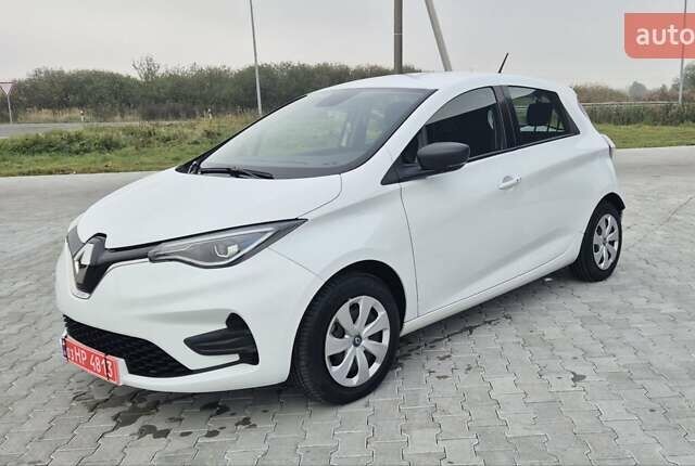 Білий Рено Зое, об'ємом двигуна 0 л та пробігом 25 тис. км за 11500 $, фото 1 на Automoto.ua
