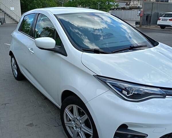 Білий Рено Зое, об'ємом двигуна 0 л та пробігом 160 тис. км за 11200 $, фото 1 на Automoto.ua