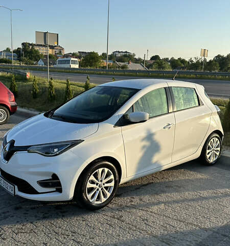 Белый Рено Зое, объемом двигателя 0 л и пробегом 44 тыс. км за 11599 $, фото 1 на Automoto.ua