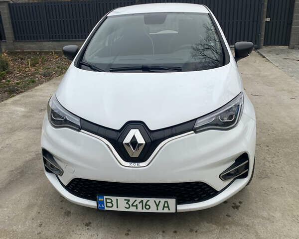 Белый Рено Зое, объемом двигателя 0 л и пробегом 94 тыс. км за 12400 $, фото 1 на Automoto.ua