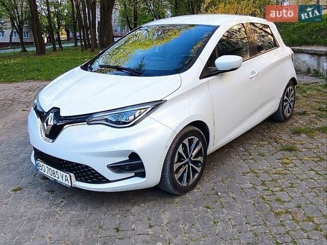 Білий Рено Зое, об'ємом двигуна 0 л та пробігом 114 тис. км за 12500 $, фото 1 на Automoto.ua