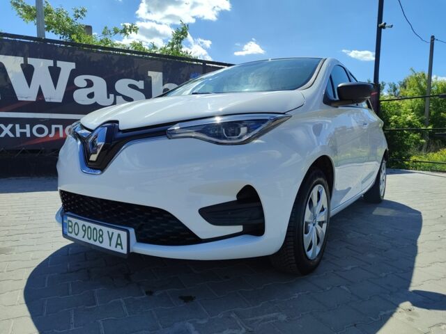 Белый Рено Зое, объемом двигателя 0 л и пробегом 85 тыс. км за 11850 $, фото 1 на Automoto.ua