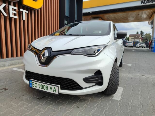 Белый Рено Зое, объемом двигателя 0 л и пробегом 118 тыс. км за 11982 $, фото 1 на Automoto.ua