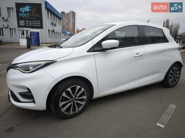 Белый Рено Зое, объемом двигателя 0 л и пробегом 112 тыс. км за 13888 $, фото 1 на Automoto.ua