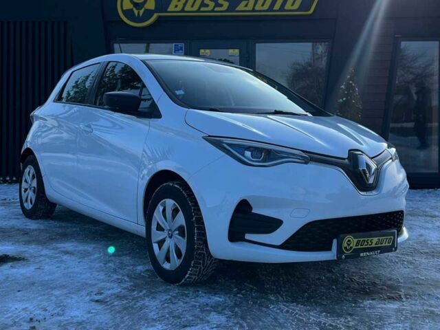 Белый Рено Зое, объемом двигателя 0 л и пробегом 54 тыс. км за 12800 $, фото 1 на Automoto.ua